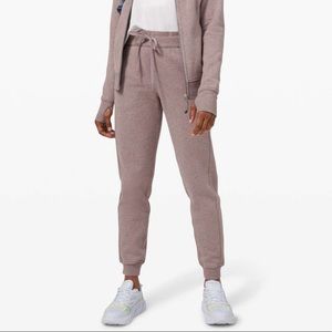 Lululemon Scuba Jogger - Heathered Violet Verbena